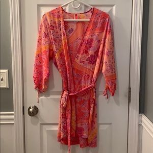 EUC Size XS Josie Robe
